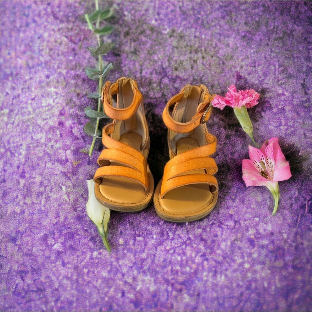 Cute Strapy Sandles they are so cute on!!